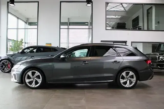 Gebraucht Audi A4 S-Line 204 PS (150 kW) 2021 Grau Kombi