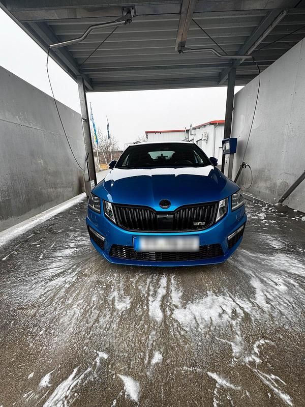 Gebraucht Skoda Octavia vRS 230 PS (169 kW) 2017 Blau Kombi