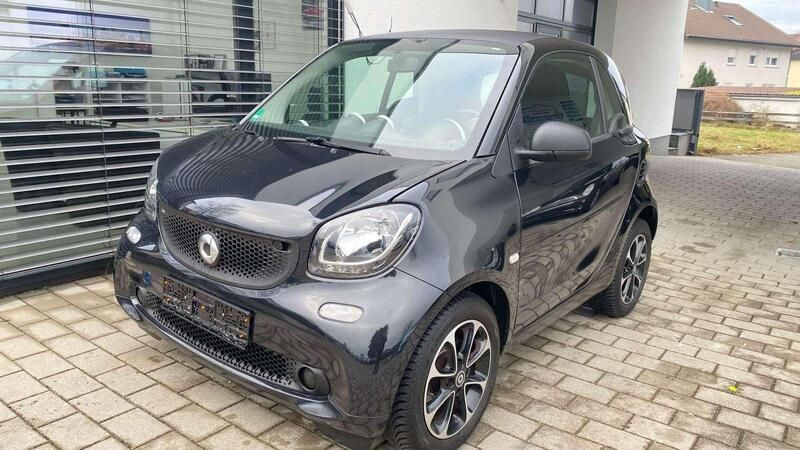 Tridion sicherheitszelle in Gebraucht 2016 Smart ForTwo Coupé Basis Kleinwagen | 7.300 € (Guter Preis) - Bild 1/4