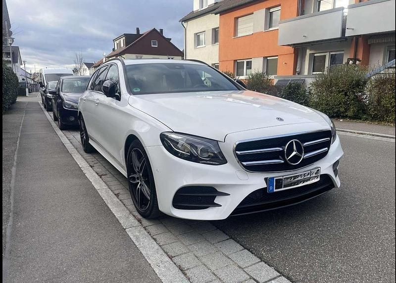 Gebraucht Mercedes E250 AMG line 211 PS (155 kW) 2017 Kombi