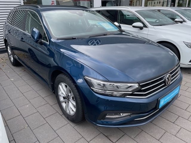 Gebraucht VW Passat Business 150 PS (110 kW) 2021 Blau Kombi