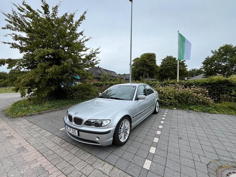 Gebraucht BMW 320 170 PS (125 kW) 2004 Silber Limousine