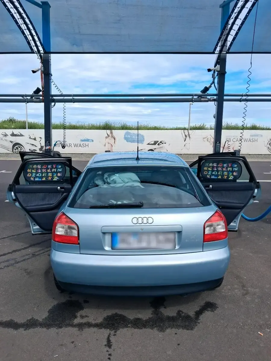 Gebraucht Audi A3 102 PS (75 kW) 2001 Blau Kleinwagen
