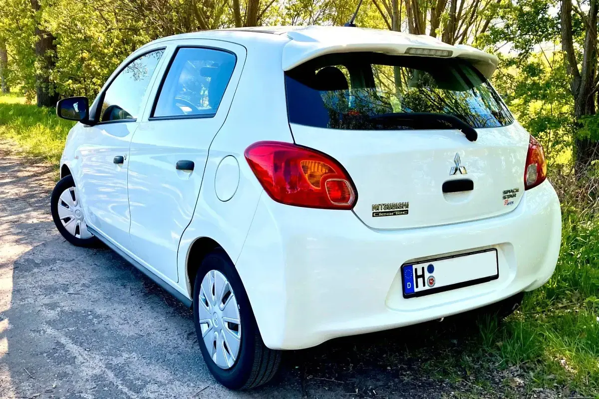 Gebraucht Mitsubishi Space Star Plus 70 PS (51 kW) 2015 Kleinwagen