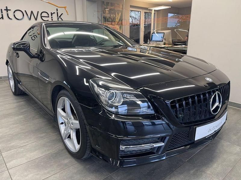 Gebraucht Mercedes SLK200 AMG line 184 PS (135 kW) 2014 Schwarz Cabrio