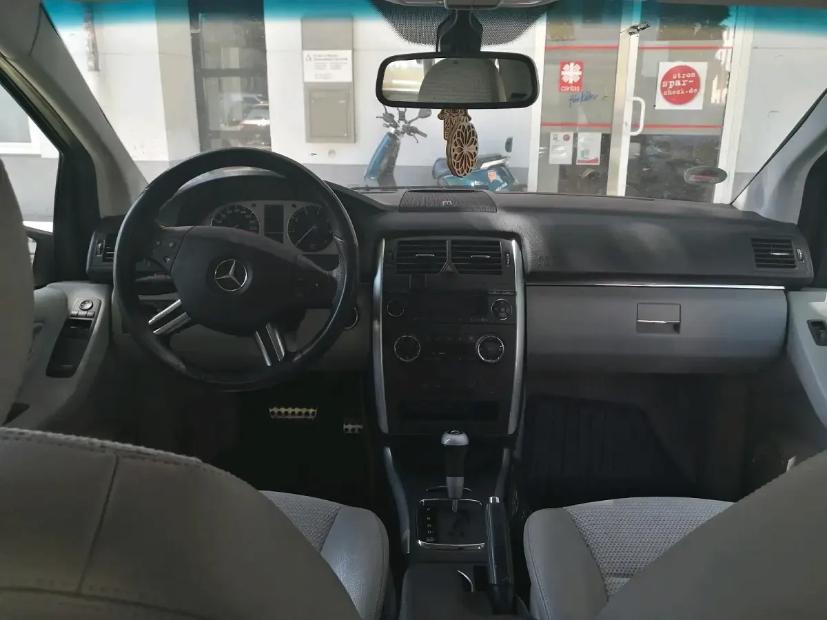 Gebraucht Mercedes B170 116 PS (85 kW) 2006 Schwarz Van / Kleinbus