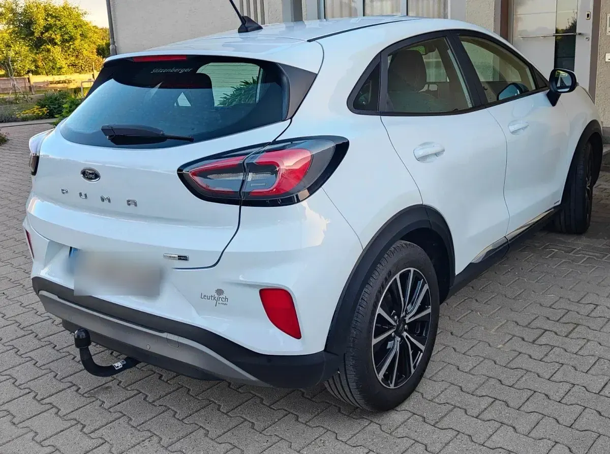 Gebraucht Ford Puma Titanium 125 PS (91 kW) 2021 Weiß SUV