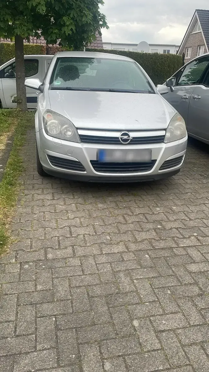 Używany Opel Astra 90 KM (66 kW) 2005 Srebrny Hatchback
