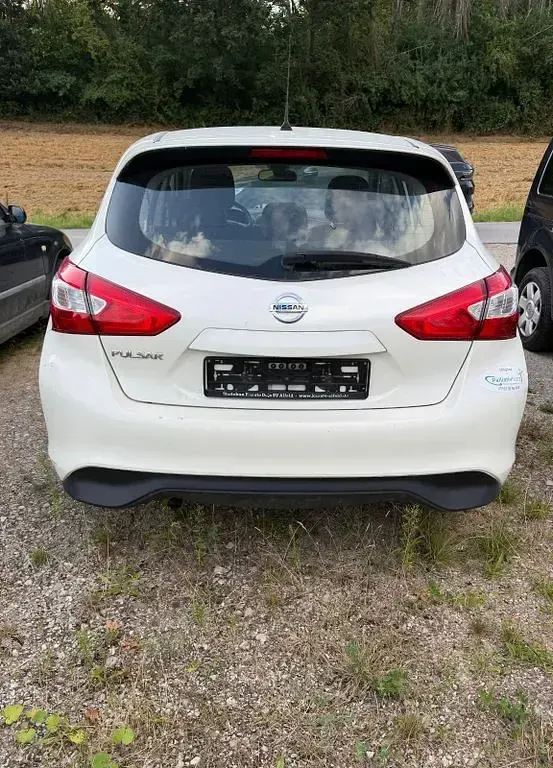 Gebraucht Nissan Pulsar N-Connecta 116 PS (85 kW) 2018 Weiß Kleinwagen