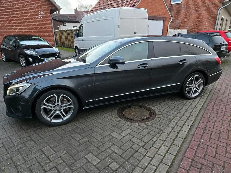 Schwarz Gebraucht 2015 Mercedes CLS350 Coupé | 13.500 € (Superpreis) - Bild 1/4