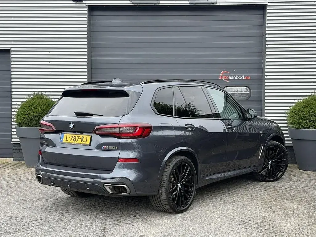 Gebraucht BMW X5 M50 Executive 530 PS (389 kW) 2020 Grau SUV