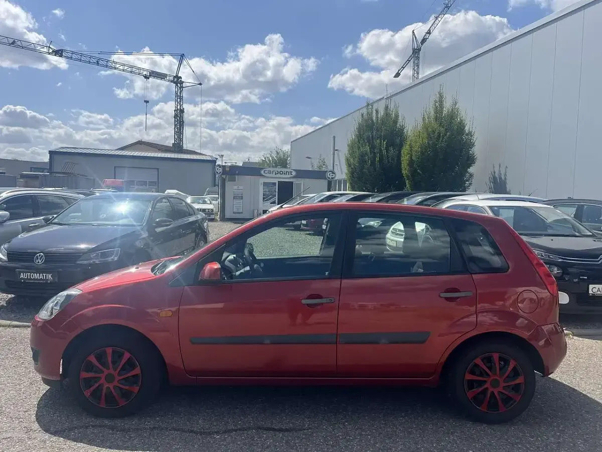 Gebraucht Ford Fiesta Trend 80 PS (58 kW) 2006 Rot Kleinwagen