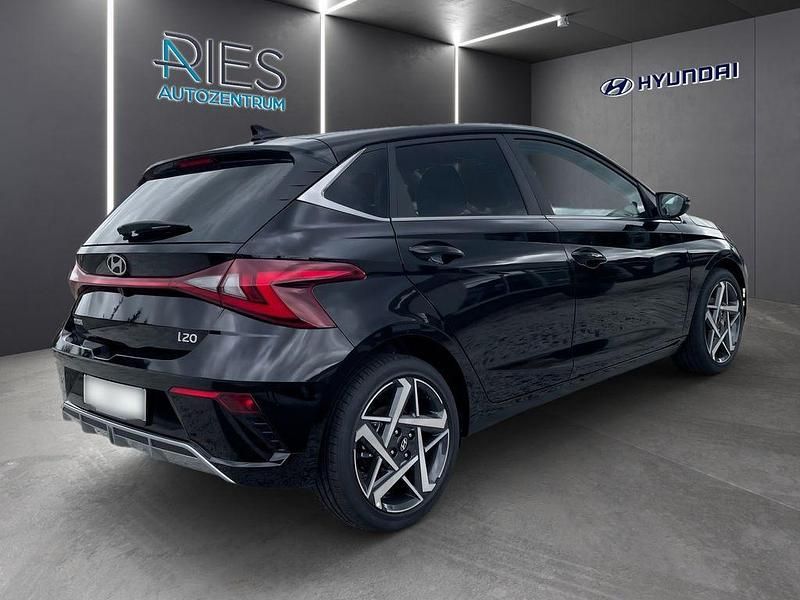 Neu Hyundai i20 Prime 99 PS (72 kW) 2025 Schwarz Limousine