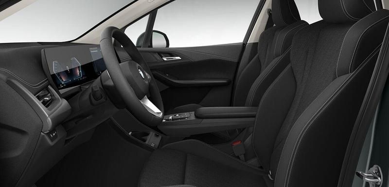 Gebraucht BMW 220 Active Tourer Luxury Line 163 PS (119 kW) 2025 Grau Van / Kleinbus