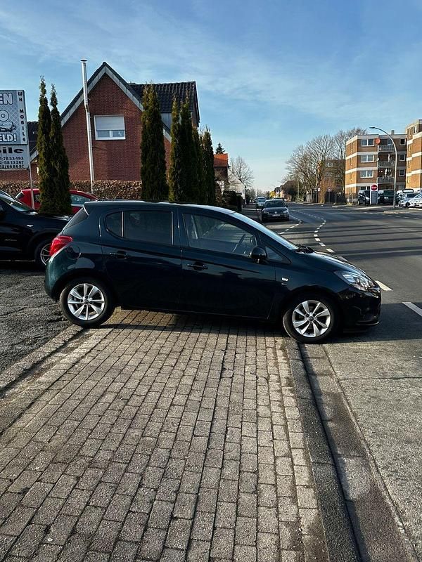 Gebraucht Opel Corsa 90 PS (66 kW) 2016 Grün Kleinwagen