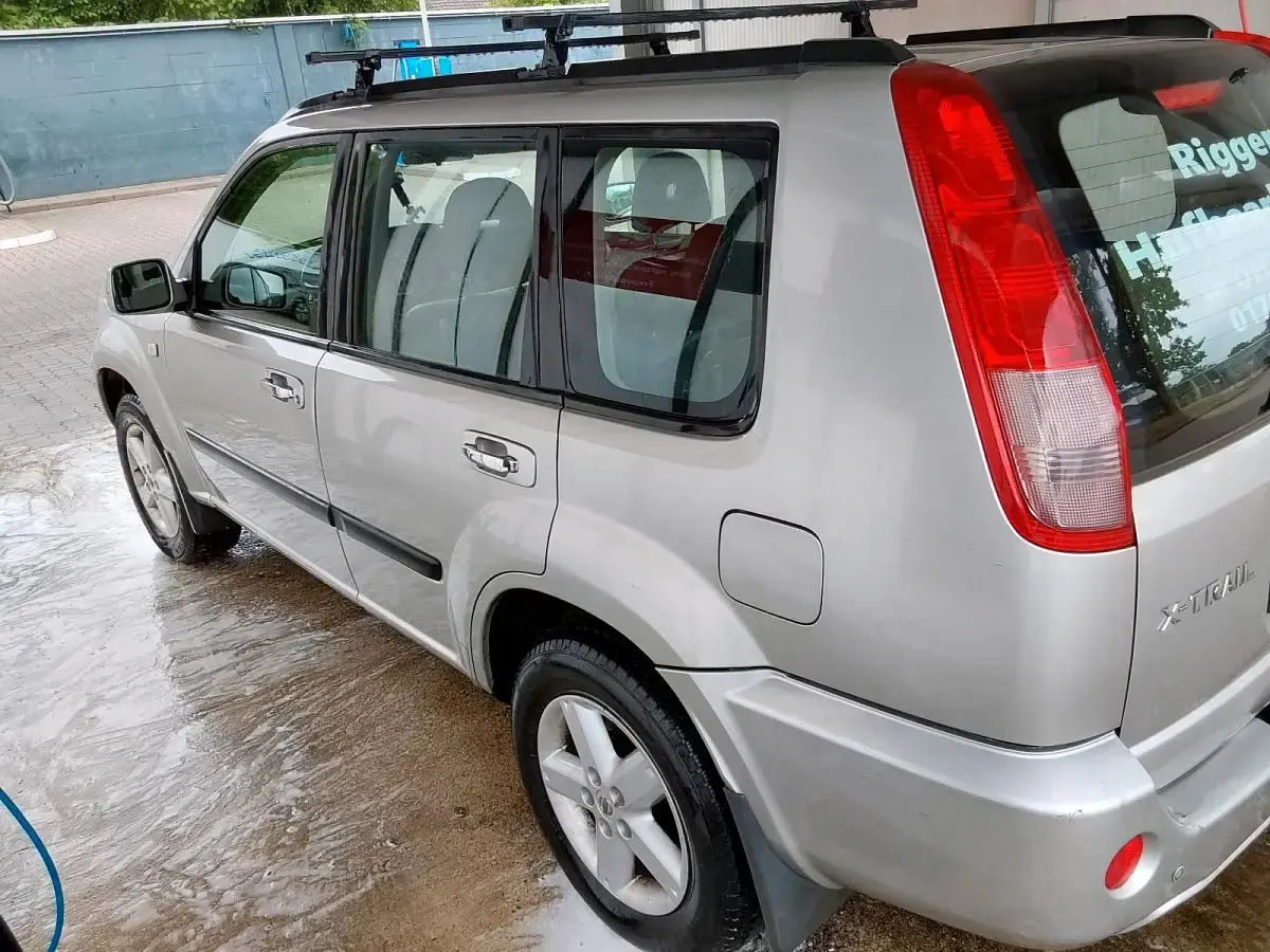 Gebraucht Nissan X-Trail 165 PS (121 kW) 2004 Silber SUV