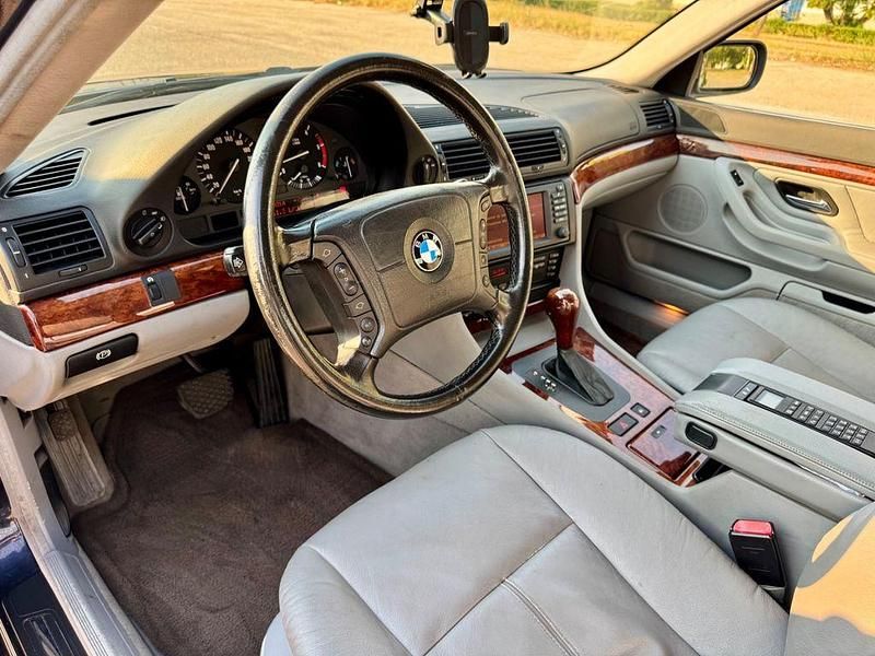 Gebraucht BMW 730 193 PS (141 kW) 2000 Blau Limousine