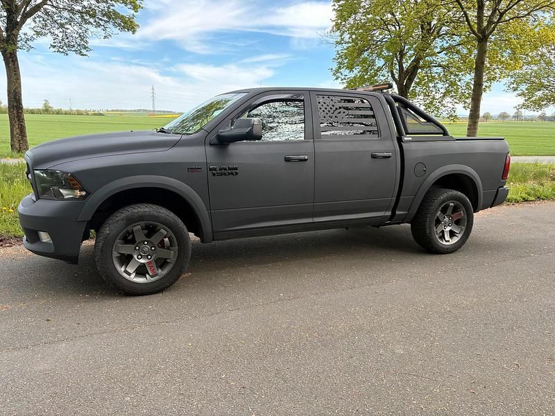 Usata Dodge Ram 395 CV (290 kW) 2009 Nero Pick-up