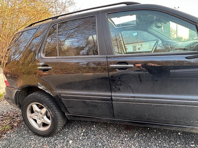 Gebraucht Mercedes ML400 250 PS (183 kW) 2005 SUV