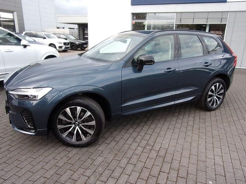 Gebraucht Volvo XC60 Plus 197 PS (144 kW) 2023 Blau SUV
