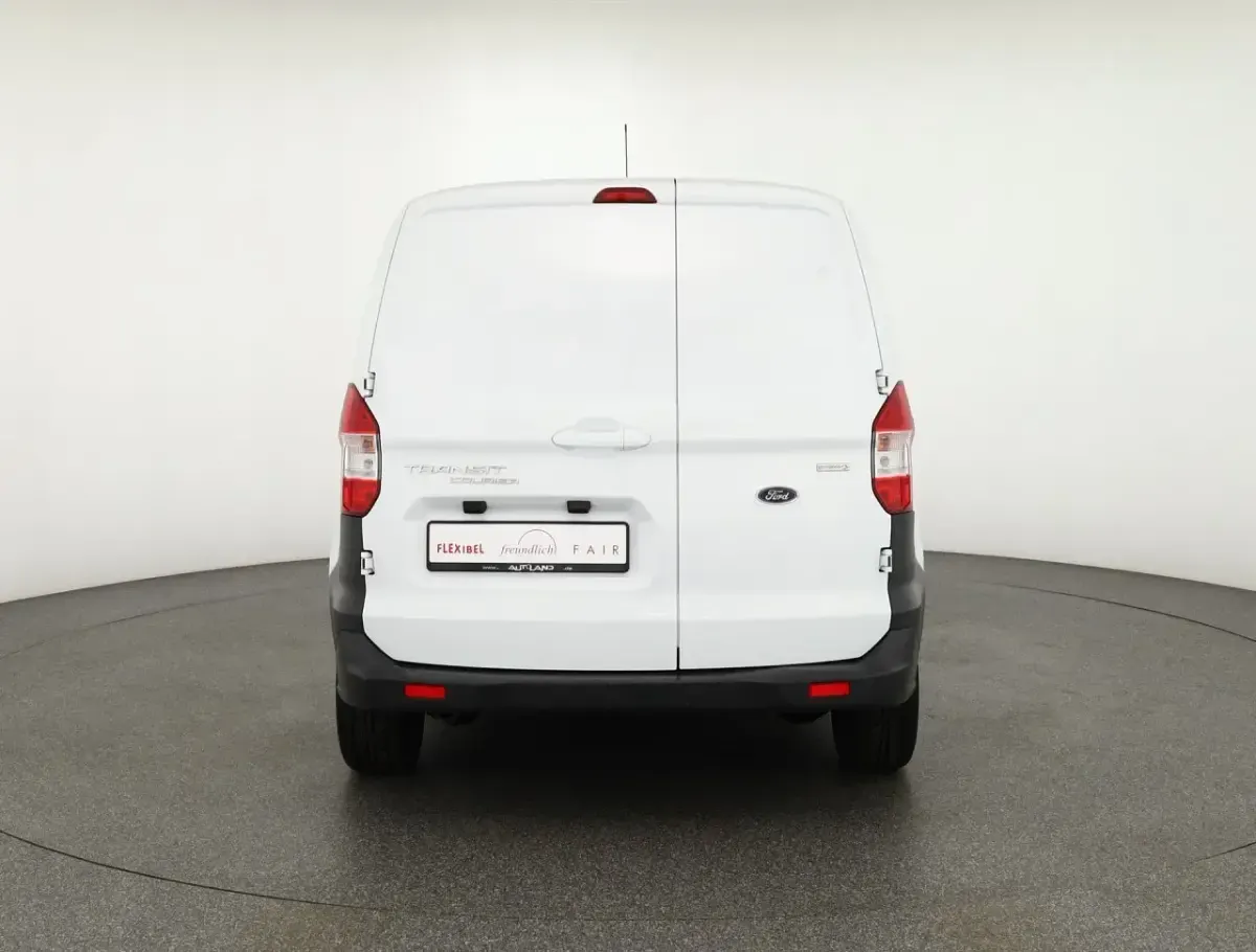 Używany Ford Transit Trend 101 KM (74 kW) 2018 Biały Van