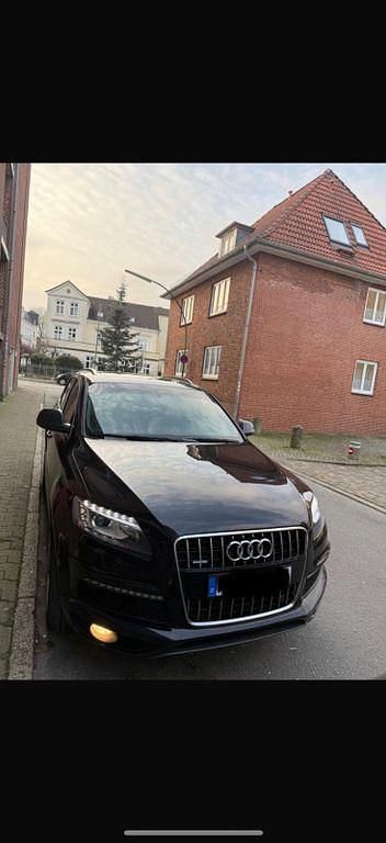 Schwarz Gebraucht 2014 Audi Q7 S-Line SUV | 14.500 € (Superpreis) - Bild 1/4