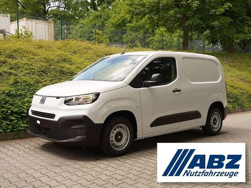 Weiß Neu 2025 Fiat Doblò Easy Van / Kleinbus | 19.873 € (Fairer Preis) - Bild 1/4