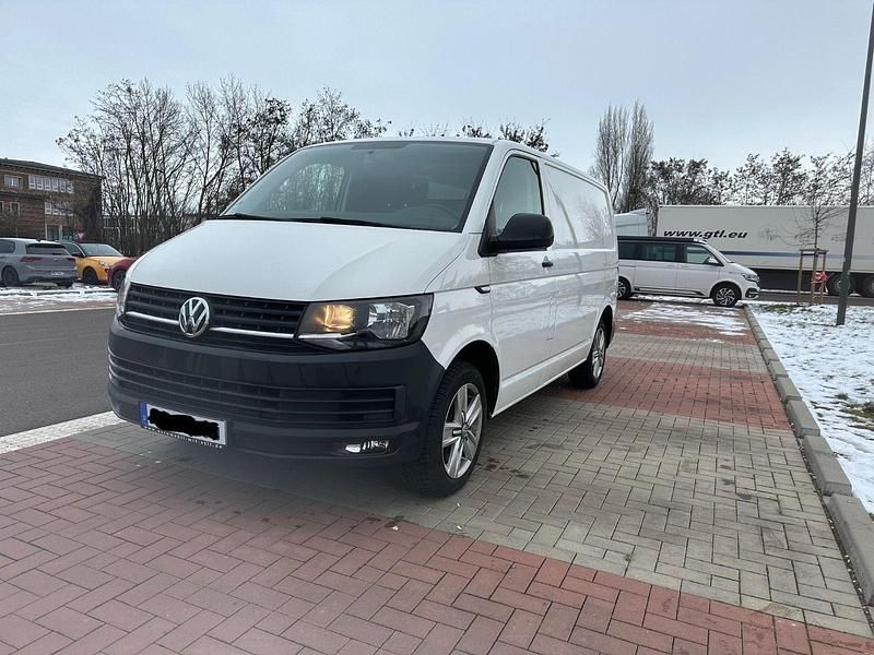 Weiß Gebraucht 2016 VW T6 Van | 15.600 € - Bild 1/4