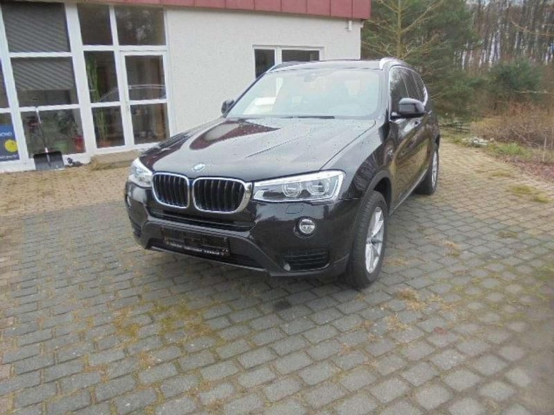 Black sapphire metallic Gebraucht 2016 BMW X3 Advantage SUV | 21.900 € (Etwas zu teuer) - Bild 1/4