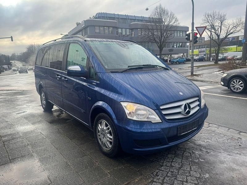 Gebraucht Mercedes Viano Edition 224 PS (164 kW) 2011 Blau Van / Kleinbus