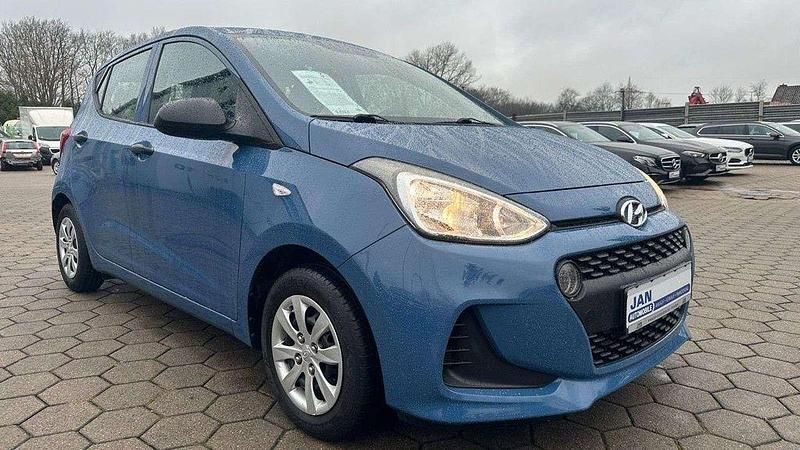 Gebraucht Hyundai i10 Classic 67 PS (49 kW) 2017 Blau Kleinwagen