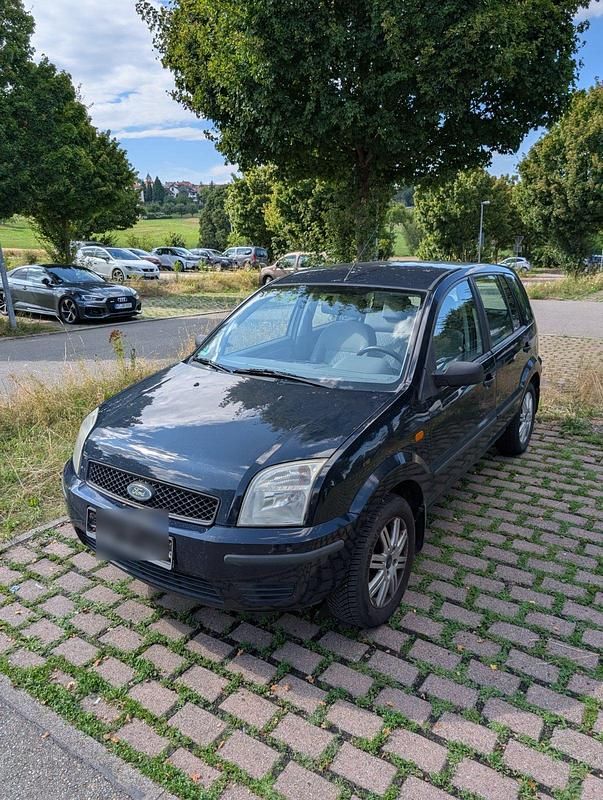 Blau Gebraucht 2004 Ford Fusion Kombi | 800 € (Superpreis) - Bild 1/4