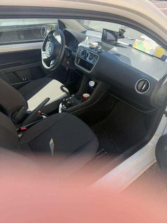 Second-hand VW up! 60 CP (44 kW) 2016 Hatchback