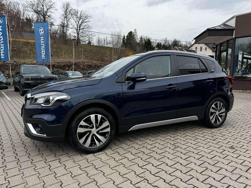 Gebraucht Suzuki SX4 Comfort+ 140 PS (102 kW) 2020 Dunkelblau Limousine