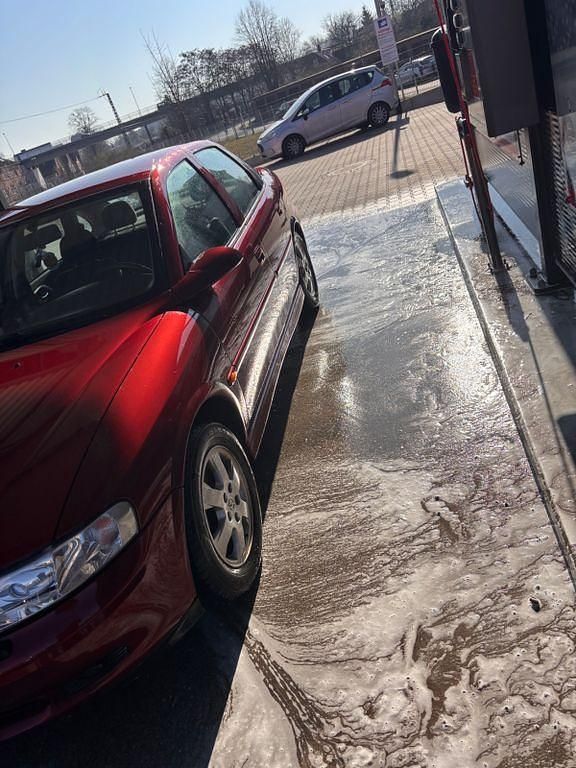 Gebraucht Opel Vectra 125 PS (91 kW) 2002 Rot Limousine