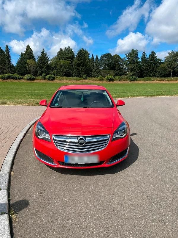 Rot Gebraucht 2014 Opel Insignia Limousine | 5.700 € (Fairer Preis) - Bild 1/4