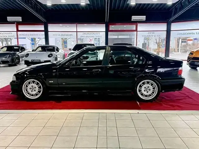 Używany BMW M3 Performance 321 KM (236 kW) 1997 Czarny Sedan/Limuzyna