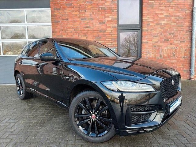 Gebraucht Jaguar F-Pace R-Sport 250 PS (183 kW) 2021 Santorini black SUV