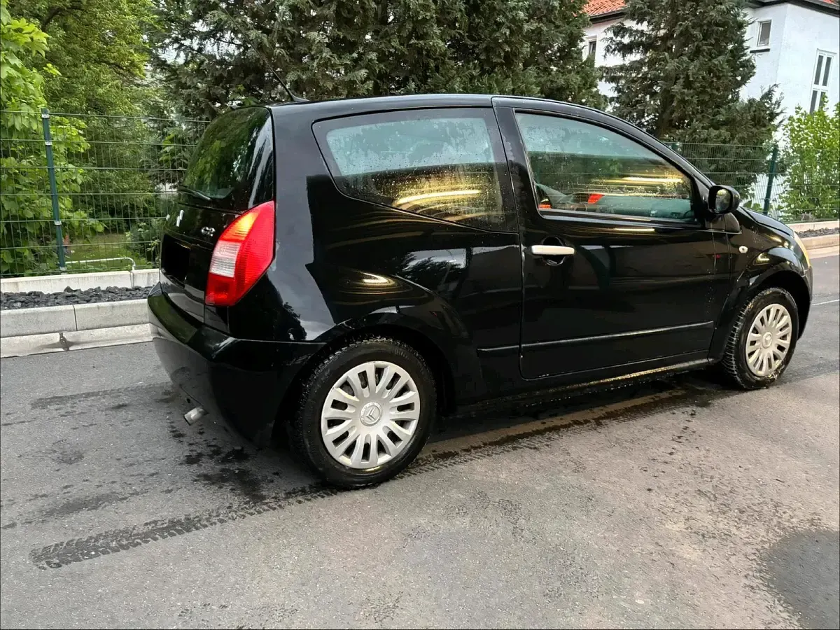 Gebraucht Citroën C2 68 PS (50 kW) 2008 Schwarz Kleinwagen