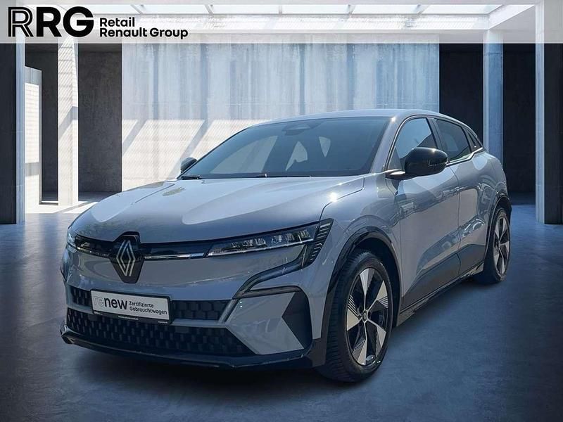 Grau Gebraucht 2023 Renault Mégane Equilibre Kleinwagen | 27.990 € (Guter Preis) - Bild 1/4