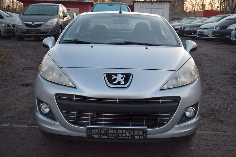 Silber Gebraucht 2010 Peugeot 207 CC Premium Cabrio | 4.999 € (Fairer Preis) - Bild 1/4