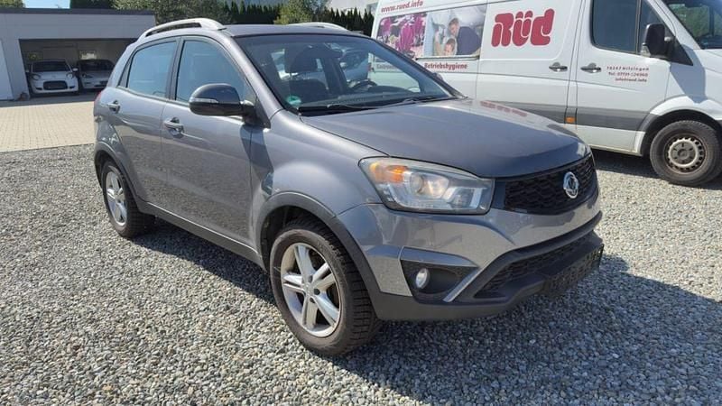 Gebraucht Ssangyong (KGM) Korando 150 PS (110 kW) 2014 Grau SUV