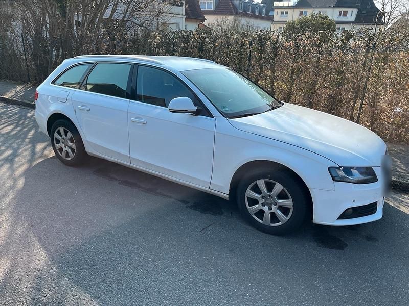 Gebraucht Audi A4 143 PS (105 kW) 2008 Weiß Kombi