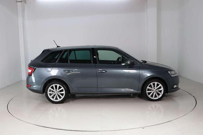 Gebraucht Skoda Fabia Soleil 95 PS (69 kW) 2019 Grau Limousine
