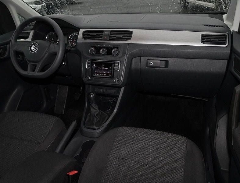 Gebraucht VW Caddy 102 PS (75 kW) 2020 Schwarz Van / Kleinbus