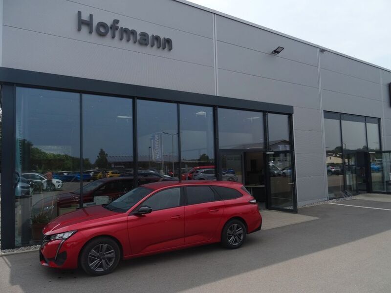 Rot Gebraucht 2024 Peugeot 308 Allure Kombi | 19.950 € (Superpreis) - Bild 1/4