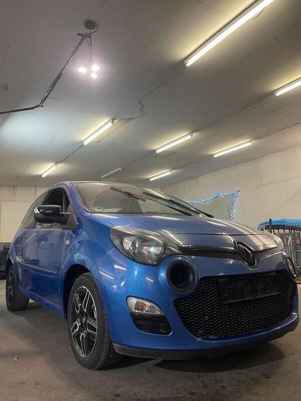 Blau Gebraucht 2013 Renault Twingo GT Kleinwagen | 2.000 € - Bild 1/4