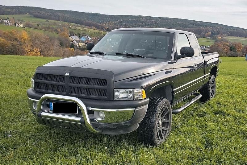 Schwarz Gebraucht 2000 Dodge Ram Abholung | 10.500 € - Bild 1/4