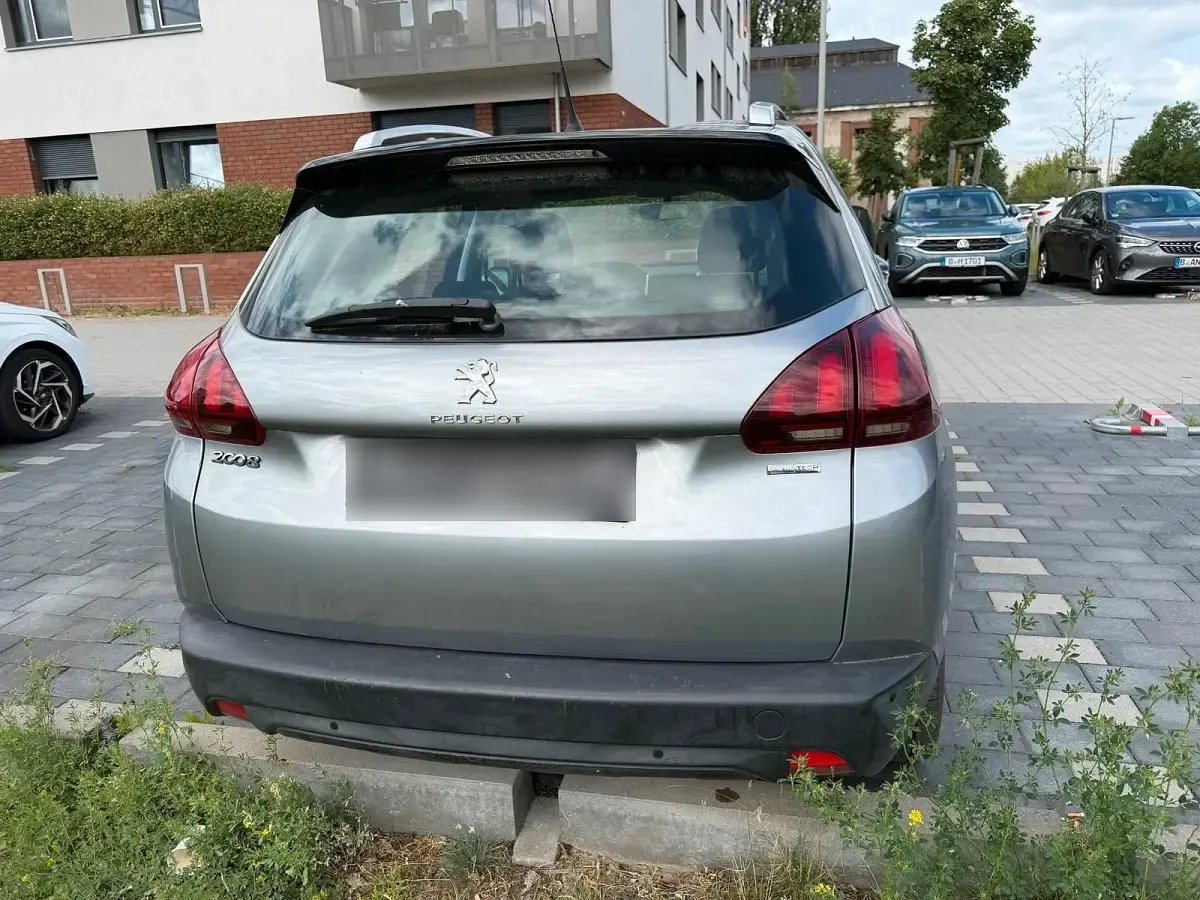 Gebraucht Peugeot 2008 110 PS (80 kW) 2017 Grau SUV