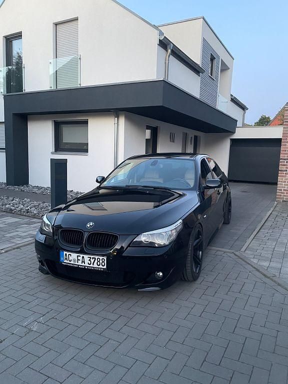 Gebraucht BMW 530 M Sport 258 PS (189 kW) 2005 Schwarz Limousine